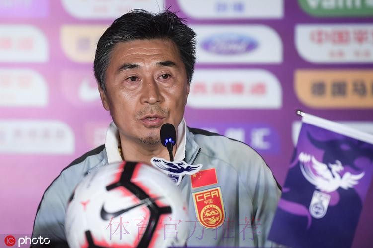 玫瑰再绽放| 中西之战 贾秀全:专注于每一场比赛 玫瑰再绽放| 中西之战 贾秀全:专注于每一场比赛